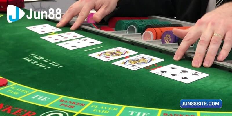 Hiểu rõ quy tắc để nắm vững các phương pháp chơi Baccarat